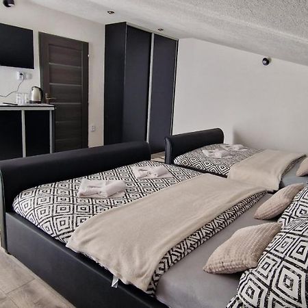 Privat Alenka Lägenhet Važec Exteriör bild